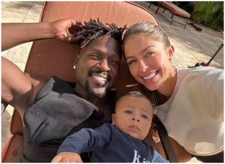 Antonio Brown Girlfriend Cydney Moreau Net Worth, Explore Their Age DIfference