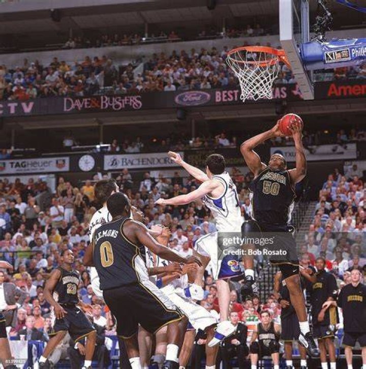 Arthur Johnson (basketball)’s biography, net worth, fact, career, awards and life story