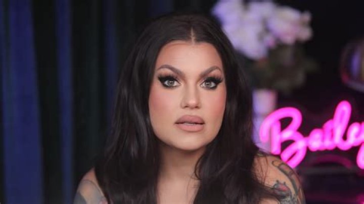 Bailey Sarian (Youtuber) Wiki, Bio, Age, Height, Weight, Affair, Net Worth, Dating, Career, Facts