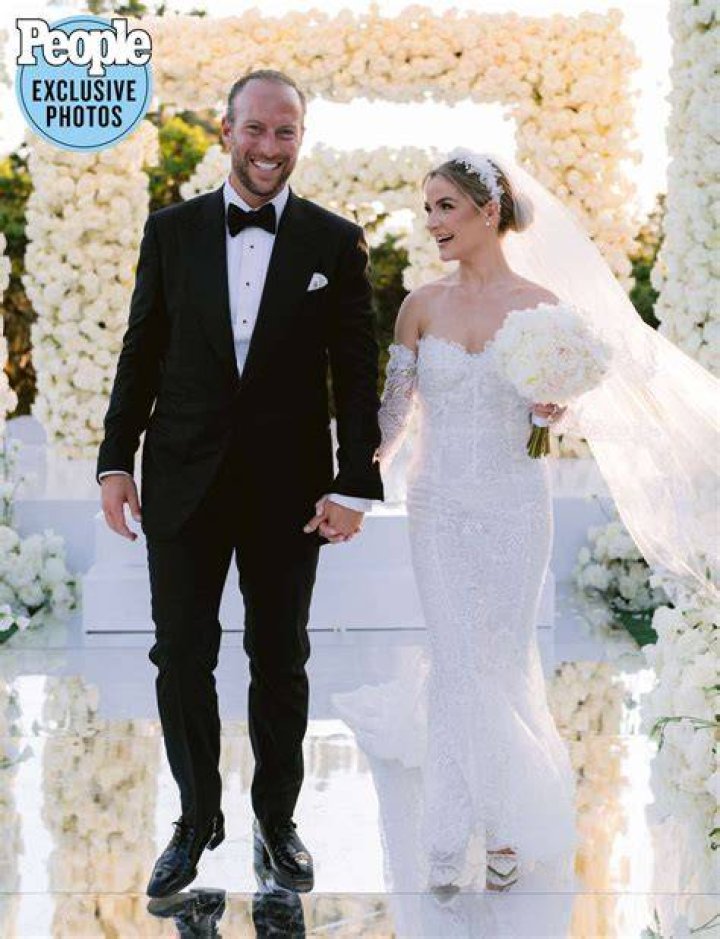 Beverly Hills Wedding: Brooke D’Orsay Biography , Husband Age, Instagram & Net Worth