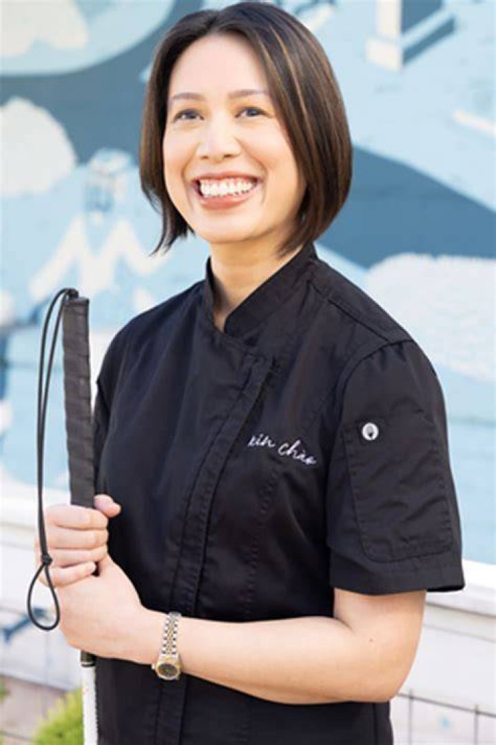 Chef Christine Ha Wikipedia, Biography, Age, Height, Husband, Net Worth, Tv Show