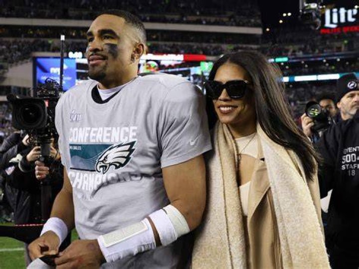 Cj Henderson(American Football) NFL, Bio, Wiki, Age, Girlfriend, Wife, Net Worth