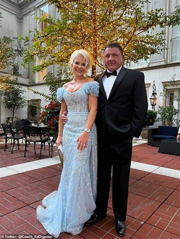 Ed Orgeron Girlfriend Bailie Lauderdale Age – Did He Divorce His Wife?