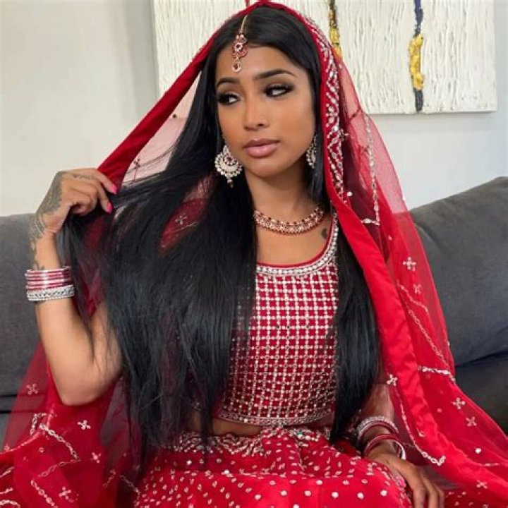 Jasmin Ouschan Age, Wikipedia, Biography Height, Boyfriend, Instagram