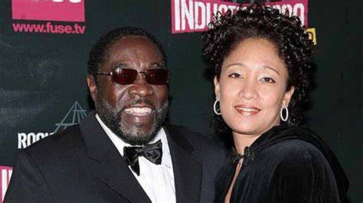 Jermont Terry CBS Biography, Age, Wife, Education, Salary and Net Worth.