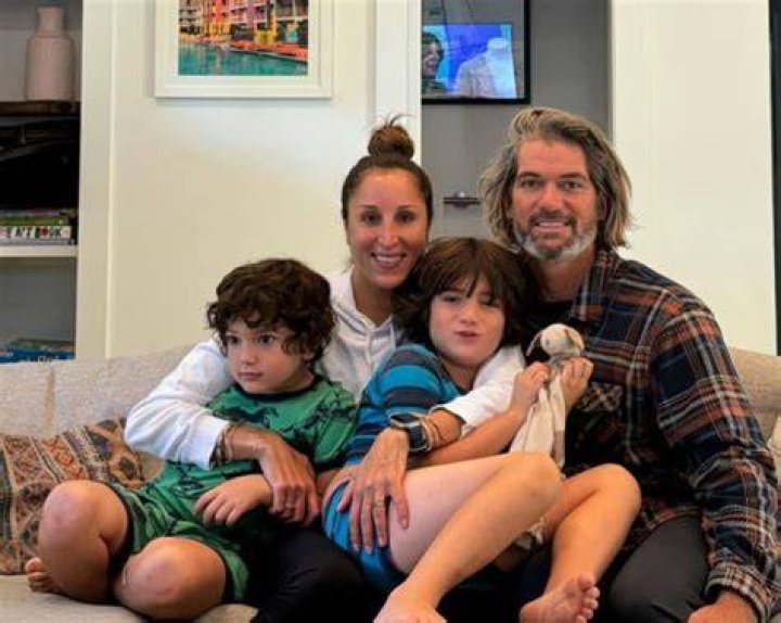 Juanita Jennings Bio, Wiki, Age, Height, Husband, Children, Movies, Tv Shows, Cancer and Net Worth