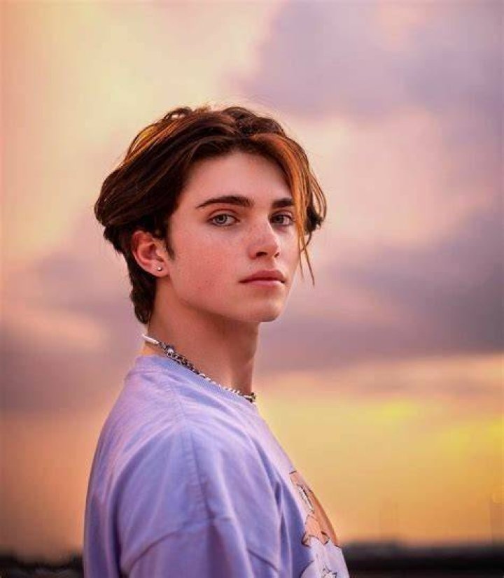 Kaden Stowers Height, Age: How old tall TikTok, Instagram,