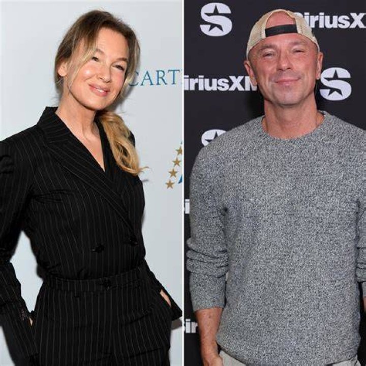 Kenny Chesney Girlfriend Fans Wonder Is He Is Still Dating With Mary Nolan