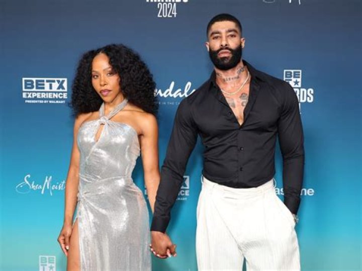 KJ Smith Husband: Who is Skyh Alvester Black?