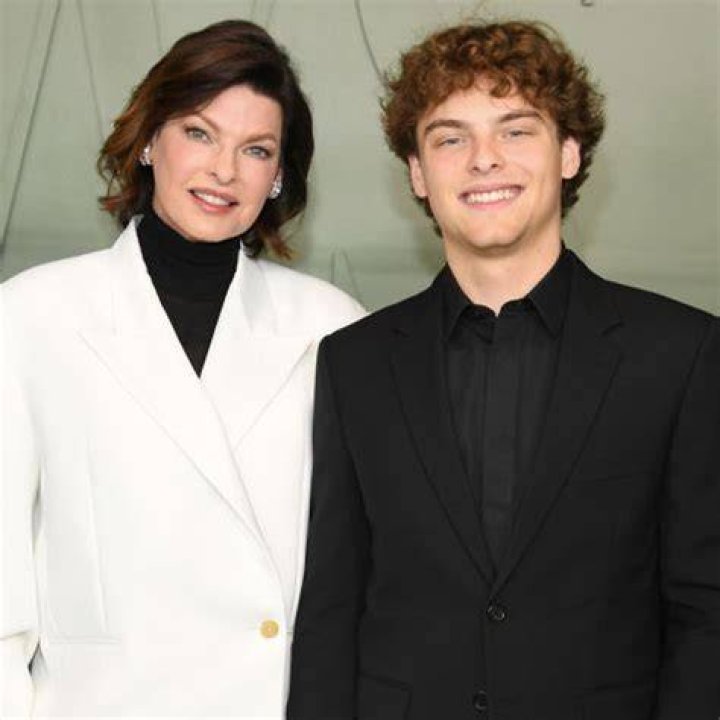 Linda Evangelista Husband Now: Is The Fashion Model Married Or Single?
