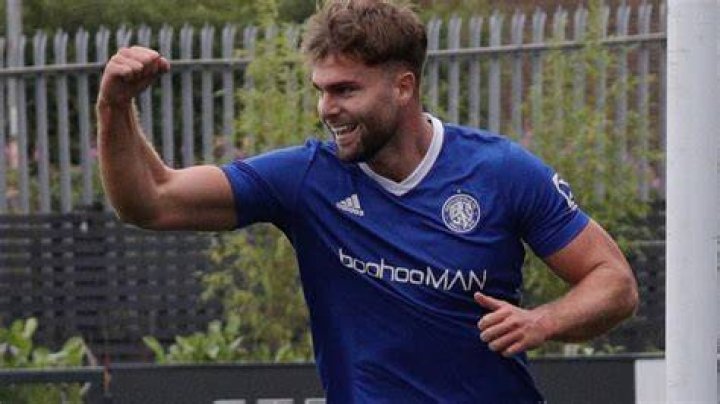 Love Island’s Tom Clare Macclesfield Salary As A Footballer