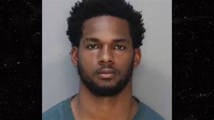 Mark Walton Arrested For Robbery, Where Is Running Back Playing Now?