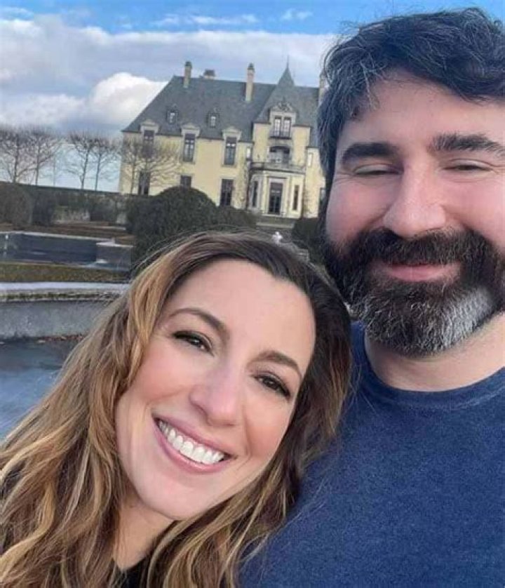 Rebecca Reid Bio, Wiki, Age, Height, Husband, Family, Actress and Net Worth