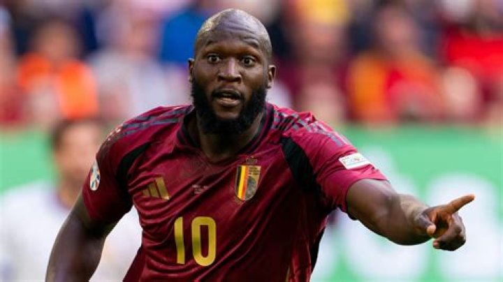 Romelu Lukaku Bio, Age, Height, Family, Girlfriend, Net Worth, Salary
