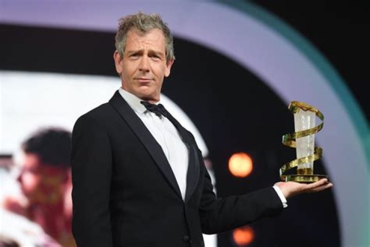 Sean Flannery Bio, Wiki, Age, Height, Parents, Wife, Movies, and Net Worth.