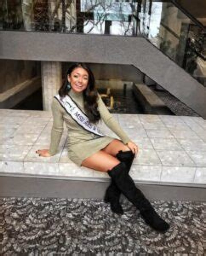 Tabitha Swatosh Biography: Age, Boyfriend, Net Worth, Height, Siblings, YouTube, TikTok, Parents