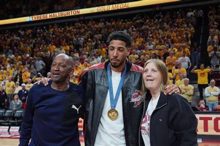 Tyrese Haliburton Parents John And Brenda Haliburton – 5 Family Facts