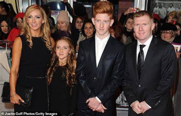 Who Is Alicia Scholes? Everything To Know About Paul Scholes Daughter