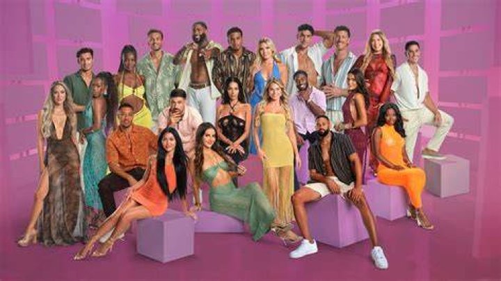 Who Is Amanda Pace From Joe Millionaire? Meet The Designer From California Looking For A Perfect Match