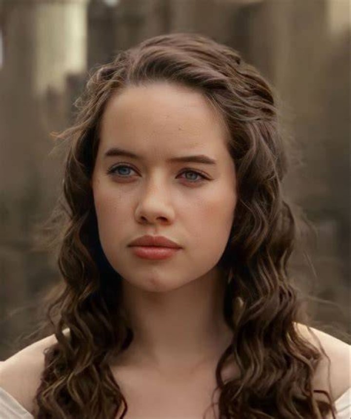Who is Anna Popplewell? See Net-worth, Quote, Awards, Fact, Wiki