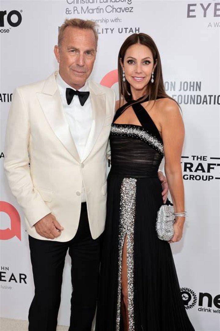 Who Is Kevin Huber’s Wife Mindi Naticchioni?