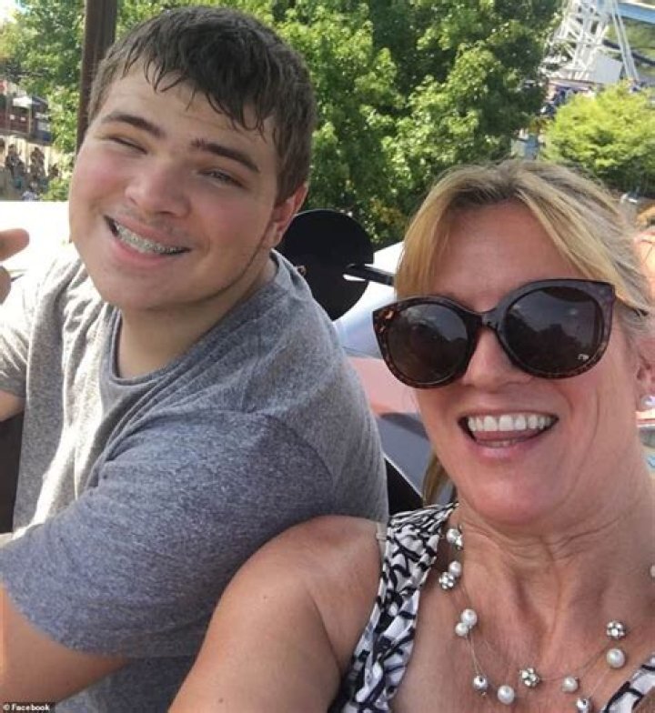 Who Is Pamela Gendron? Payton Gendron Mother Age and Job, Where Does She Work?