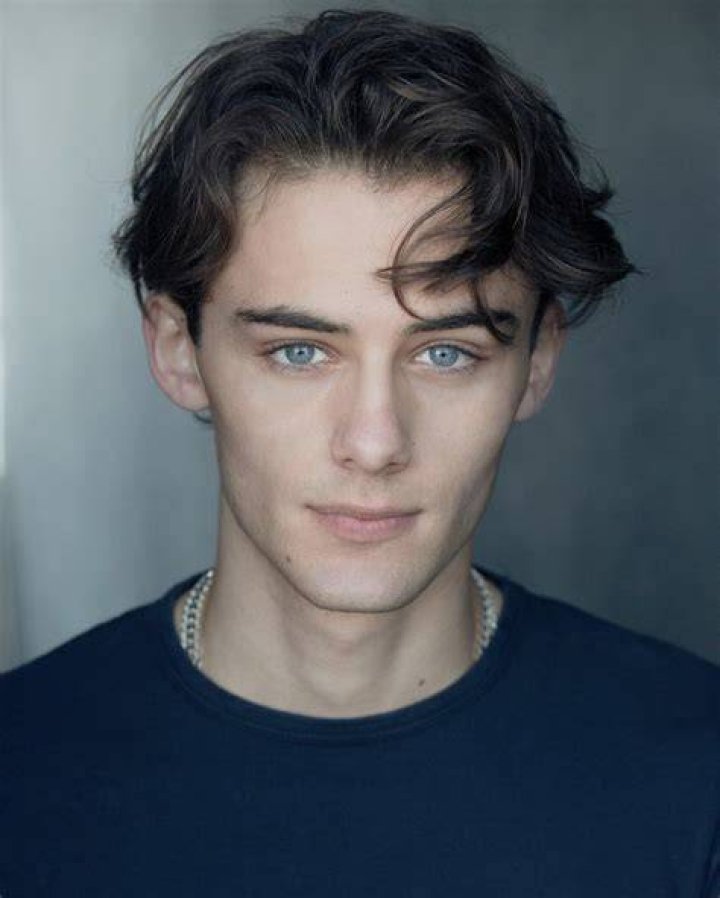 William Franklyn-Miller (Actor) Wiki, Biography, Age, Height, Weight, Girlfriend, Net Worth